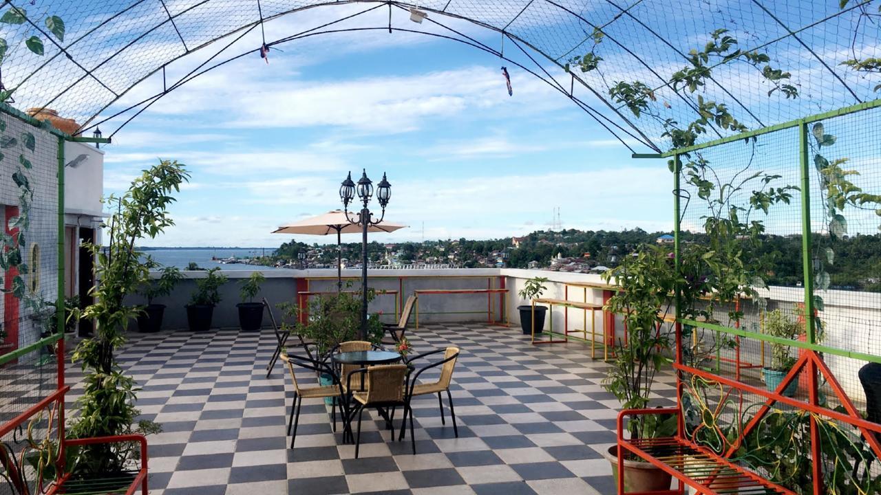 Syafira Hotel Langgur Εξωτερικό φωτογραφία