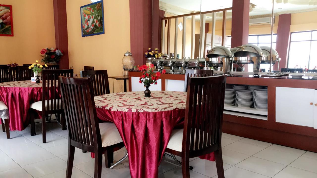 Syafira Hotel Langgur Εξωτερικό φωτογραφία