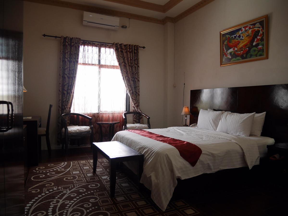 Syafira Hotel Langgur Εξωτερικό φωτογραφία